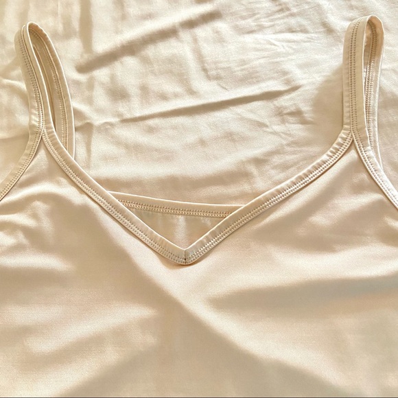 Vanity Fair Full Slip - Picture 5 of 7